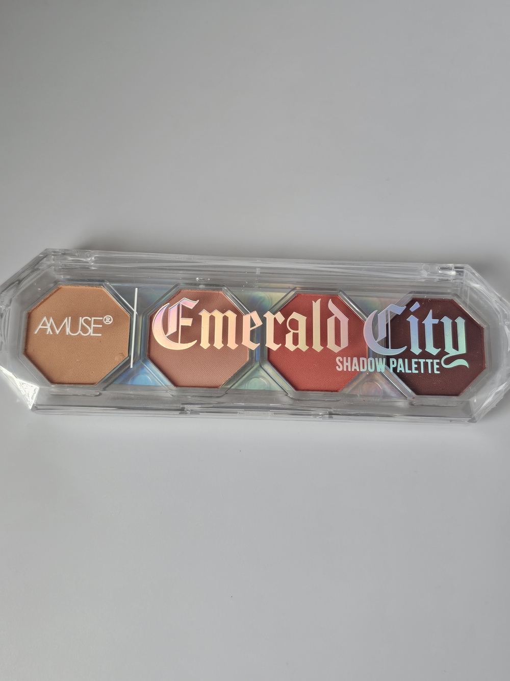 Muse Emerald City Eyeshadow Palette - Peach, Coral, Red, Burgundy